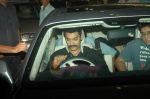 Aamir Khan return from London after Dellhi Belly premiere on 5th July 2011 (8).JPG